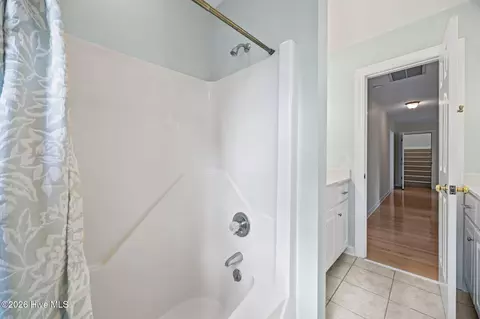 Bath - 127 Riverview Dr, Washington, NC 27889 photo 6 of 8