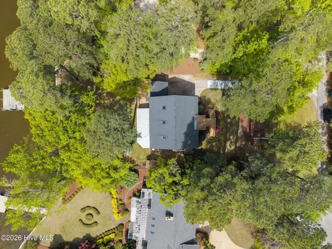 View/Area - 127 Riverview Dr, Washington, NC 27889 photo 3 of 5