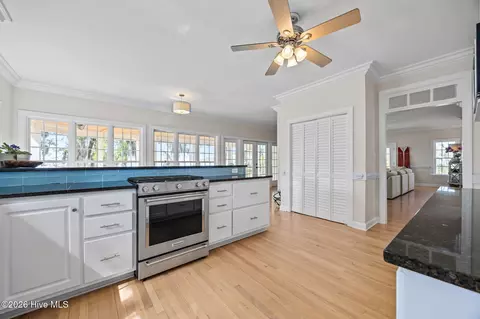 Kitchen - 127 Riverview Dr, Washington, NC 27889 photo 2 of 5