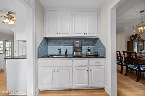 Kitchen - 127 Riverview Dr, Washington, NC 27889 photo 1 of 5