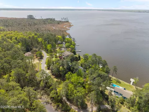 View/Area - 127 Riverview Dr, Washington, NC 27889 photo 2 of 5