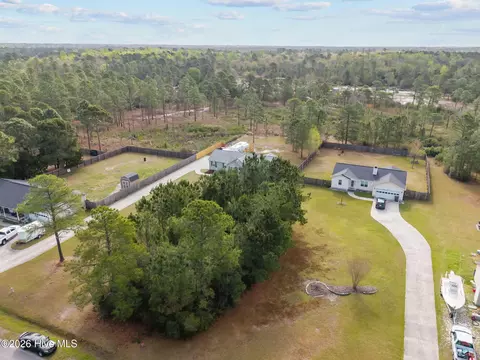 140 Van Riggs Rd, Hubert, NC 28539 photo 37