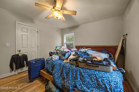 Bedroom - 720 Lea Dr, Hampstead, NC 28443 photo 4 of 4