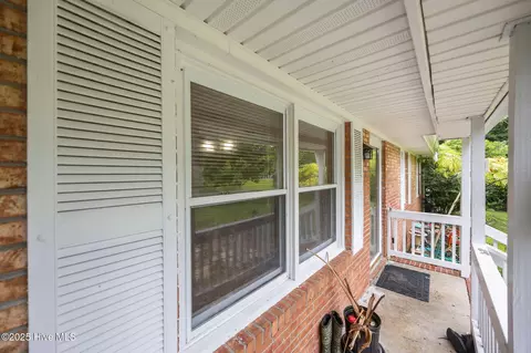 Exterior - 720 Lea Dr, Hampstead, NC 28443 photo 5 of 11