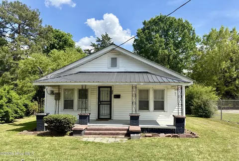 103 S Wooten St, La Grange, NC 28551