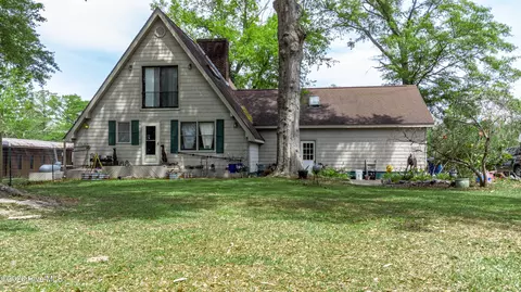 6655 Clarks Neck Rd, Washington, NC 27889