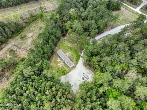 193 Alonza Ln, Richlands, NC 28574