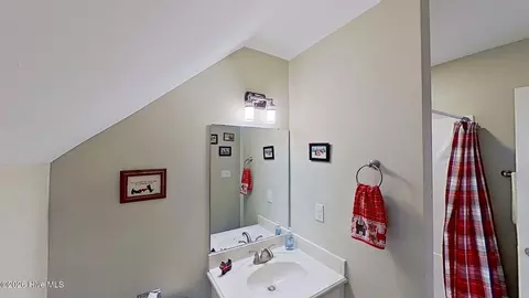 Bath - 119 Arbon Ln, New Bern, NC 28562 photo 5 of 6