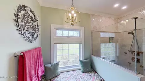 Bath - 119 Arbon Ln, New Bern, NC 28562 photo 3 of 6