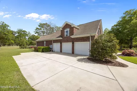 Exterior - 119 Arbon Ln, New Bern, NC 28562 photo 2 of 18