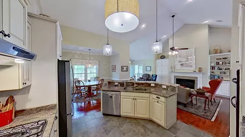 Kitchen - 119 Arbon Ln, New Bern, NC 28562 photo 3 of 4