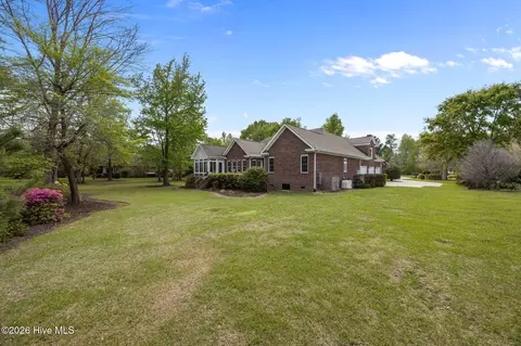 Exterior - 119 Arbon Ln, New Bern, NC 28562 photo 15 of 18