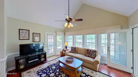 Exterior - 119 Arbon Ln, New Bern, NC 28562 photo 6 of 18