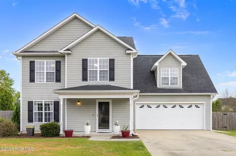127 Investment Ln, Jacksonville, NC 28540