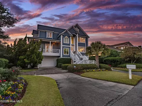 2509 N Lumina Ave N, Wrightsville Beach, NC 28480