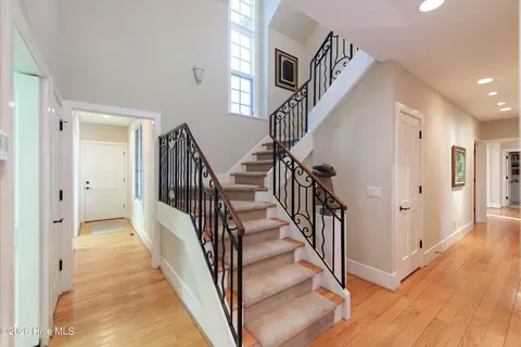 Entry Way - 37 Mcmichael Dr, Pinehurst, NC 28374 photo 7 of 11