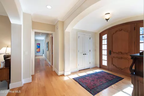 Entry Way - 37 Mcmichael Dr, Pinehurst, NC 28374 photo 4 of 11