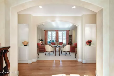 Entry Way - 37 Mcmichael Dr, Pinehurst, NC 28374 photo 2 of 11