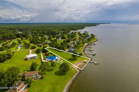 6024 Dolphin Rd, Oriental, NC 28571