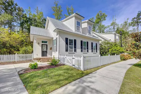 6110 Shinnwood Rd, Wilmington, NC 28409