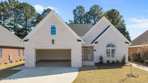 2038 Cornerstone Dr, Winterville, NC 28590