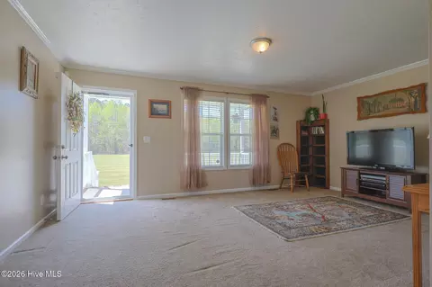 Living - 309 Smith Rd, Gates, NC 27937 photo 2 of 4