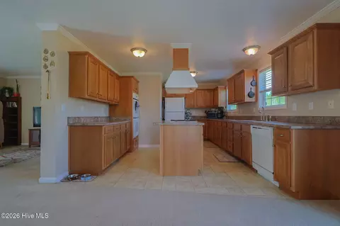 Kitchen - 309 Smith Rd, Gates, NC 27937 photo 3 of 5