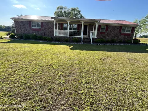 10762 James B White Hwy S, Whiteville, NC 28472