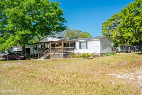 5092 Lakewood Dr SW, Shallotte, NC 28470