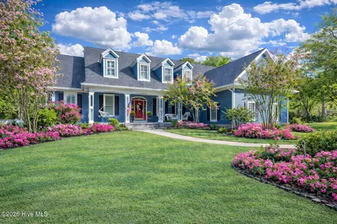 6179 Compass Ct, Southport, NC 28461