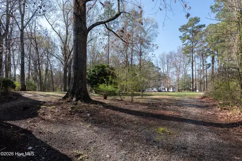 Exterior - 508 Rockfish St, Edenton, NC 27932 photo 8 of 18