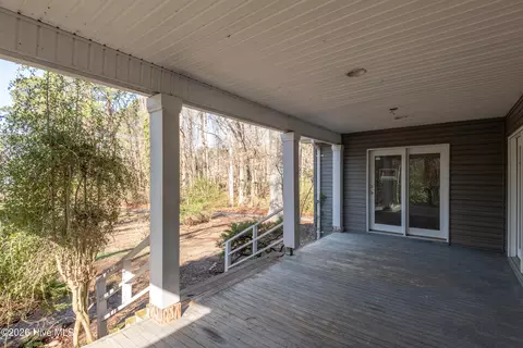 Exterior - 508 Rockfish St, Edenton, NC 27932 photo 3 of 18