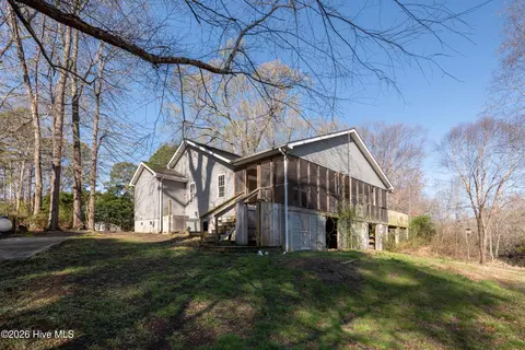 Exterior - 508 Rockfish St, Edenton, NC 27932 photo 15 of 18