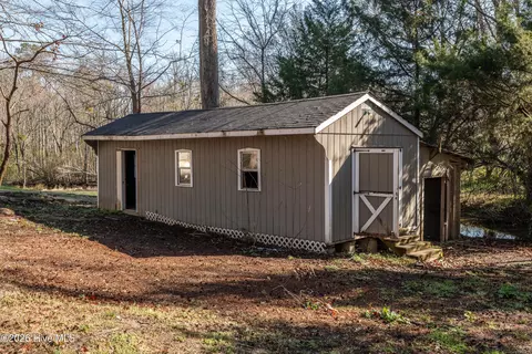 Exterior - 508 Rockfish St, Edenton, NC 27932 photo 14 of 18