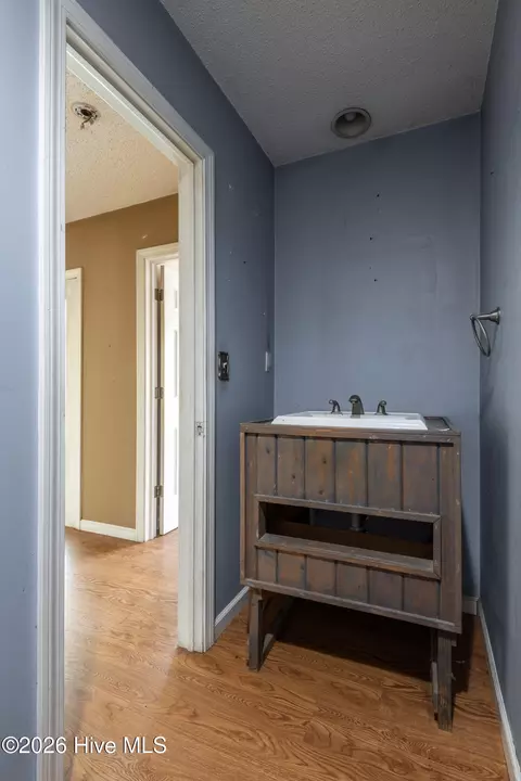 Bath - 508 Rockfish St, Edenton, NC 27932 photo 2 of 2