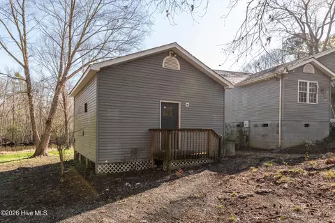 Exterior - 508 Rockfish St, Edenton, NC 27932 photo 5 of 18