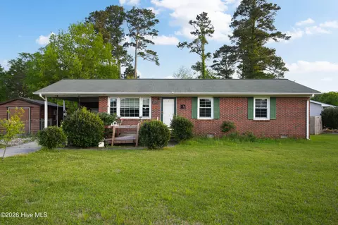 14 Sheffield Rd, Jacksonville, NC 28546