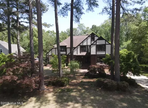 2204 Darien Pl NW, Wilson, NC 27896