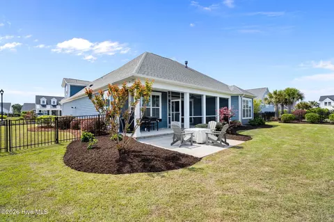 Exterior - 105 E Keel Dr, Hampstead, NC 28443 photo 7 of 15