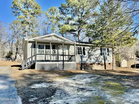 906 Cypress St, Rockingham, NC 28379