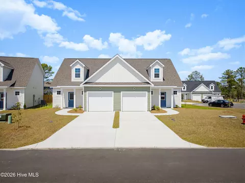 208 Sandpiper Pl, Holly Ridge, NC 28445