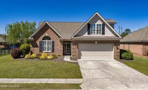 35 Scotlands Ct, Hampstead, NC 28443