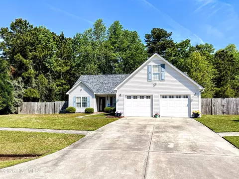 401 Marshas Way, Havelock, NC 28532