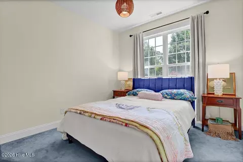 Bedroom - 707 N Green Tee Rd, Hampstead, NC 28443 photo 6 of 7