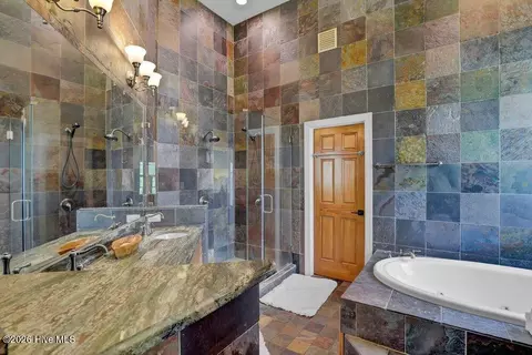 Bath - 707 N Green Tee Rd, Hampstead, NC 28443 photo 1 of 5