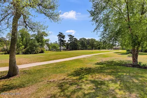 Exterior - 707 N Green Tee Rd, Hampstead, NC 28443 photo 6 of 20