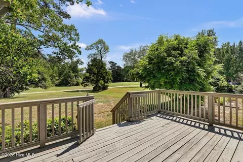Exterior - 707 N Green Tee Rd, Hampstead, NC 28443 photo 5 of 20