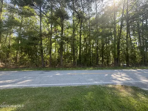 2129 Pony Farm Rd, Jacksonville, NC 28540