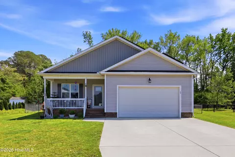 77 Oakley Dr, Princeton, NC 27569