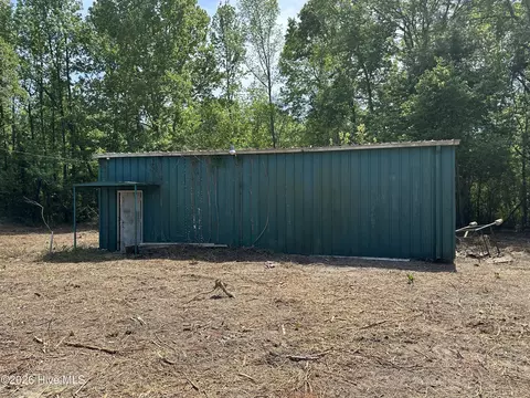 17600 Old Lumberton Rd, Laurinburg, NC 28352